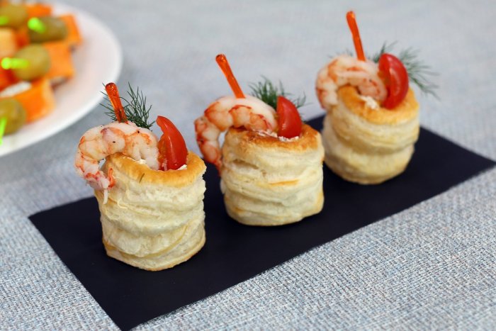 Фингер фуд с кальмаром