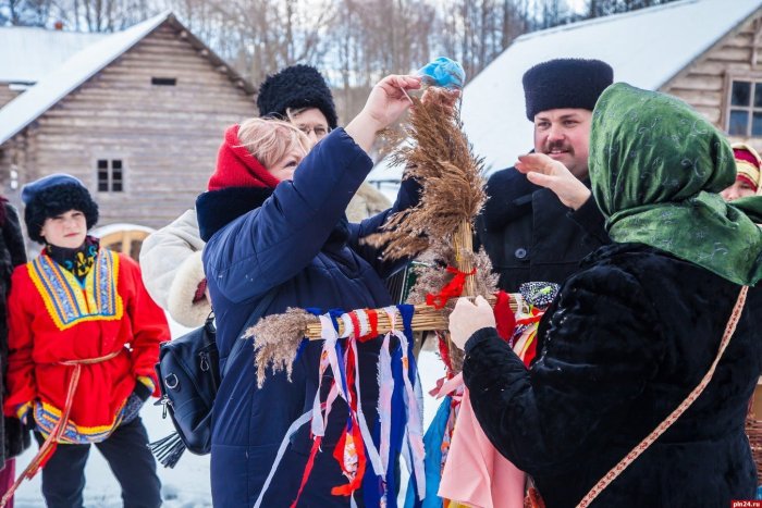 Русская деревня Шуваловка Масленица