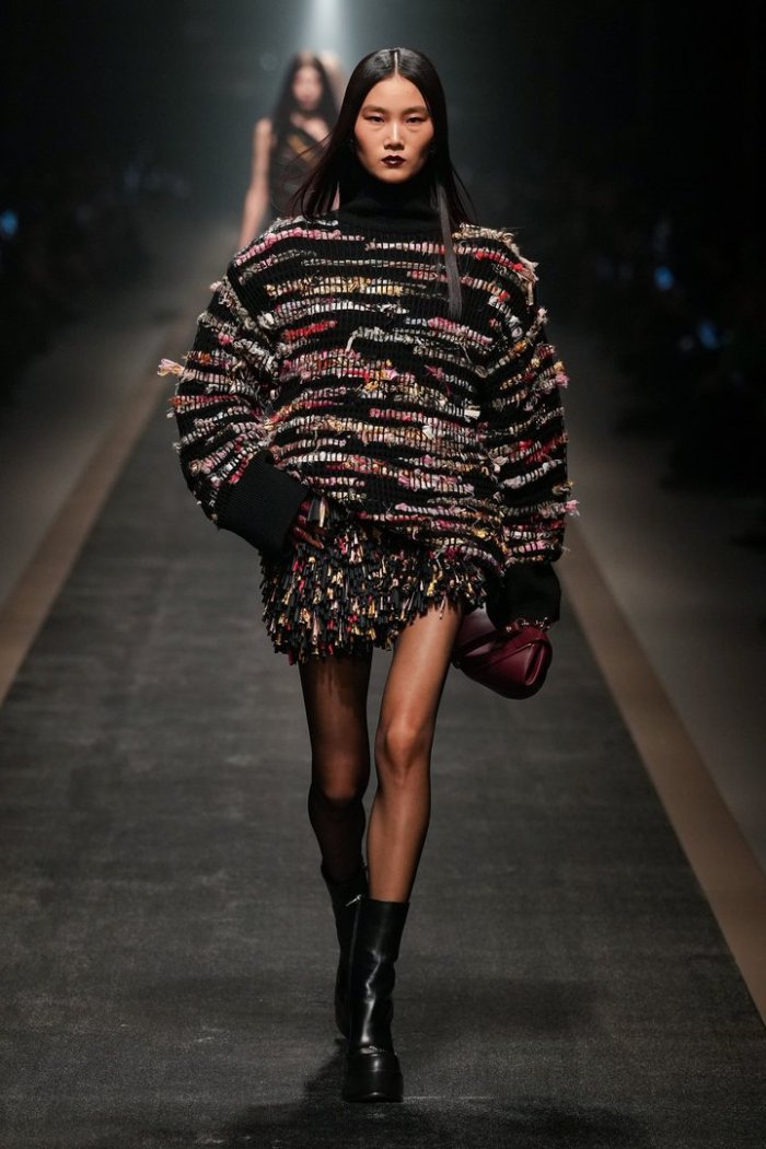 Versace осень-зима 2022-2025